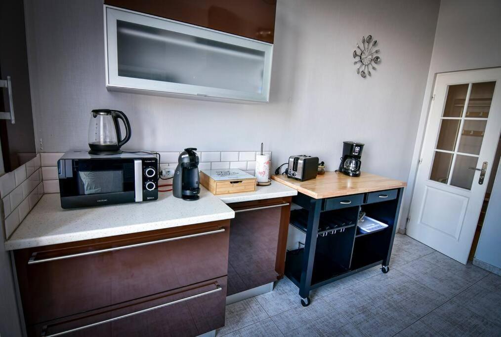 Grand Appartement De Haut Standing En Centre-Ville Монлюсон Екстер'єр фото